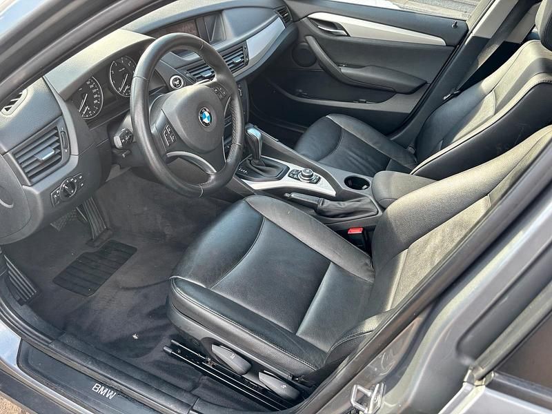 Gebraucht BMW X1 150 PS (110 kW) 2010 Grau SUV