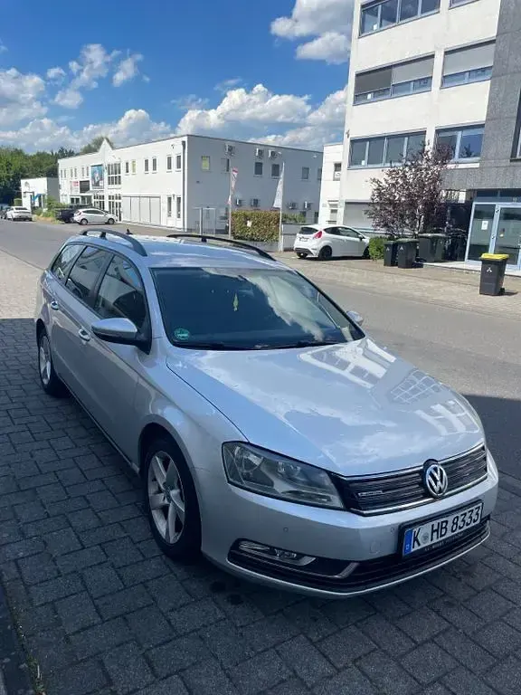 Gebraucht VW Passat Exclusive 140 PS (102 kW) 2012 Silber Limousine