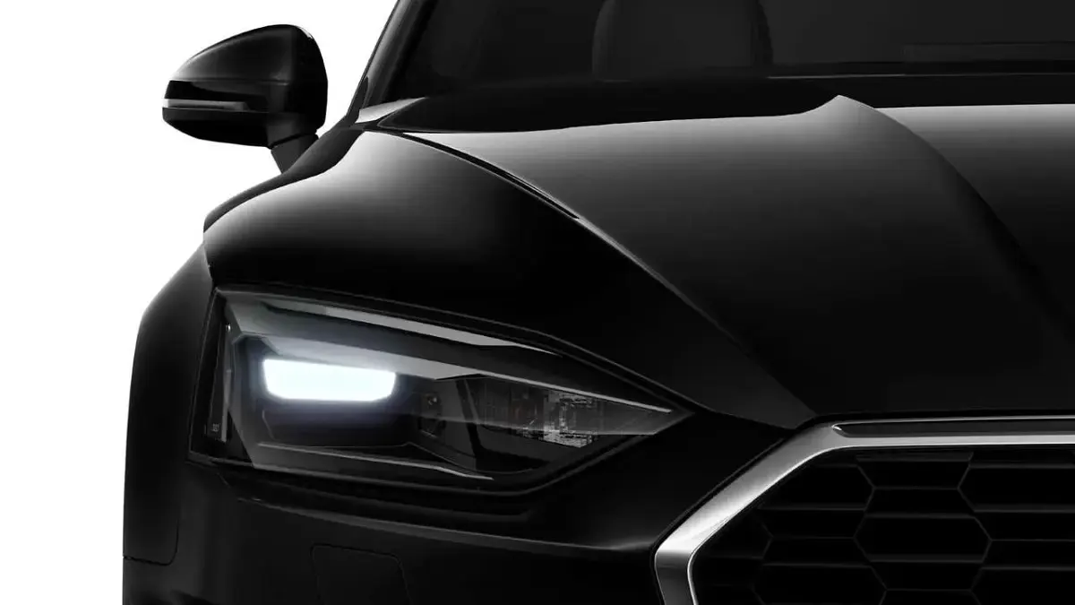 Gebraucht Audi A5 163 PS (119 kW) 2023 Brillantschwarz Coupé