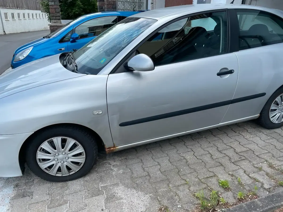 Gebraucht Seat Ibiza 75 PS (55 kW) 2002 Silber Kleinwagen