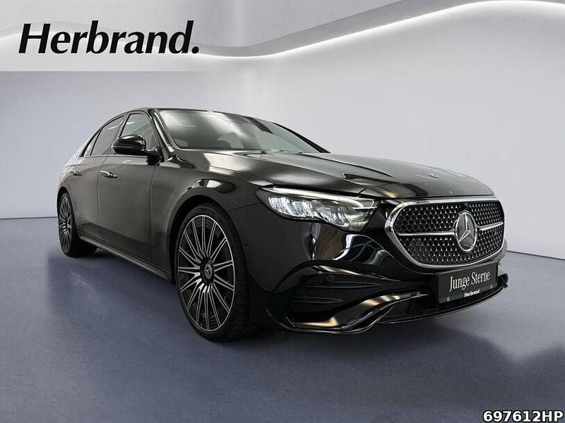 Gebraucht Mercedes E200 AMG 204 PS (150 kW) 2024 Metalliclack obsidianschwarz m Limousine