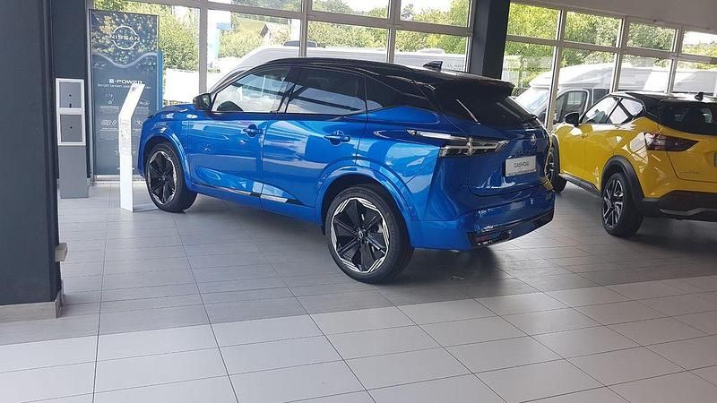Blau Neu 2025 Nissan Qashqai SUV | 39.790 € (Teuer) - Bild 1/4