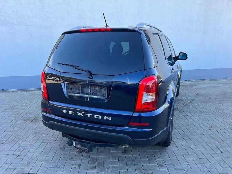 Gebraucht Ssangyong (KGM) Rexton 178 PS (130 kW) 2016 Blau SUV
