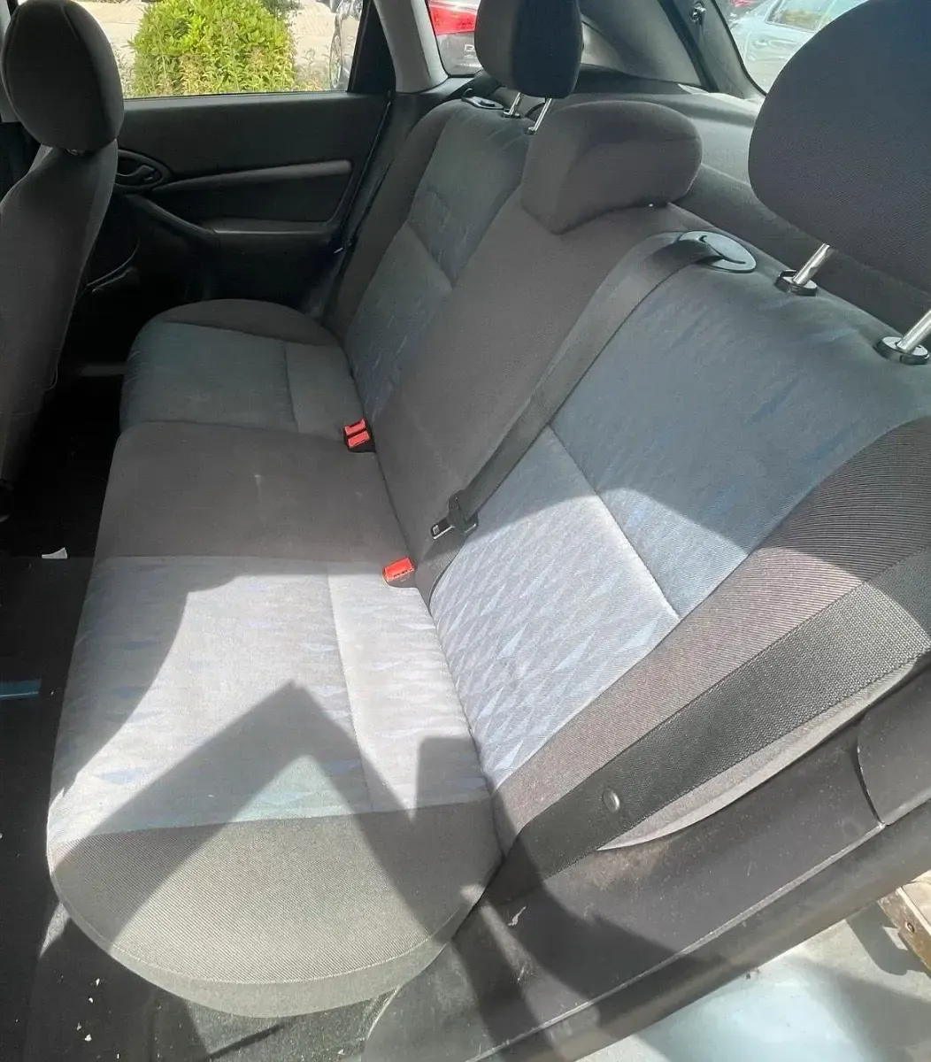 Gebraucht Ford Focus 74 PS (54 kW) 2003 Silber Kleinwagen