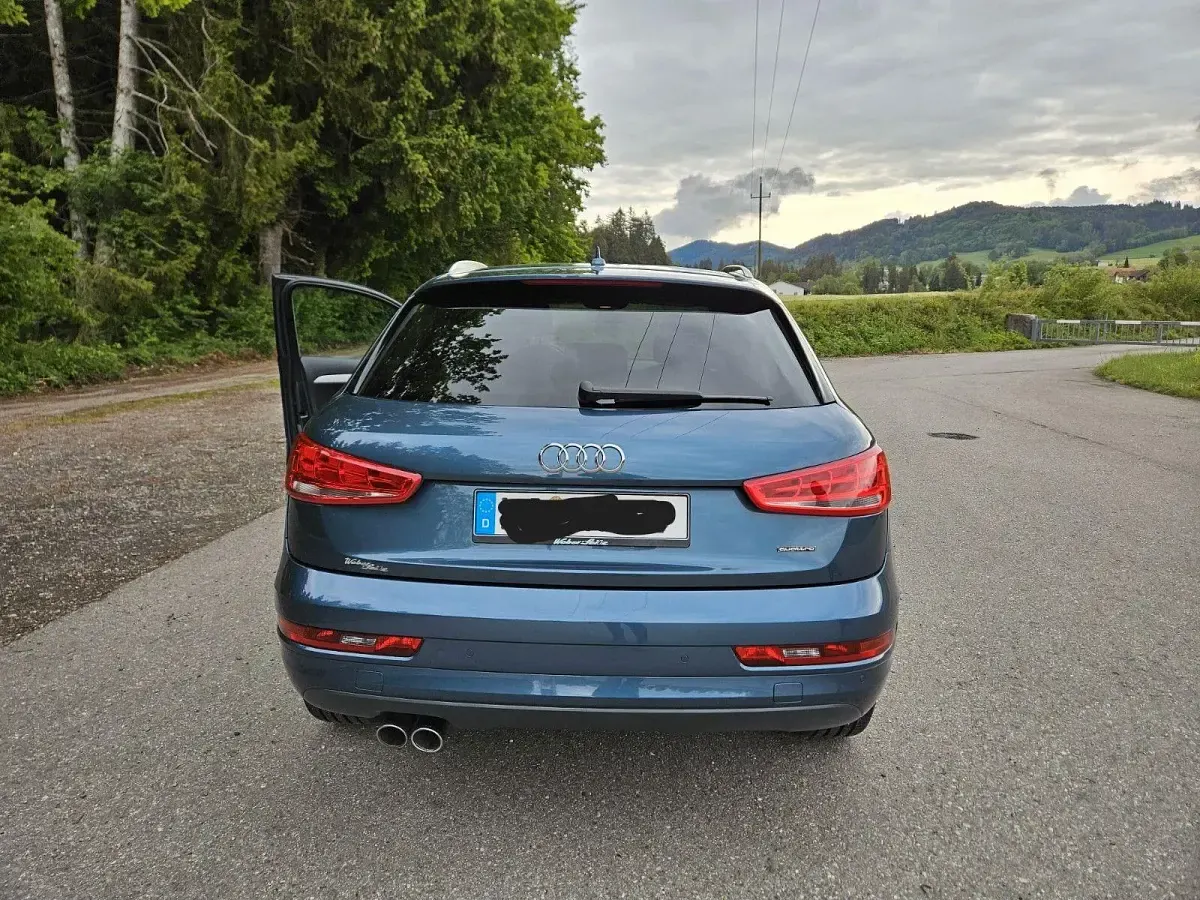 Gebraucht Audi Q3 Sport 150 PS (110 kW) 2017 Blau SUV