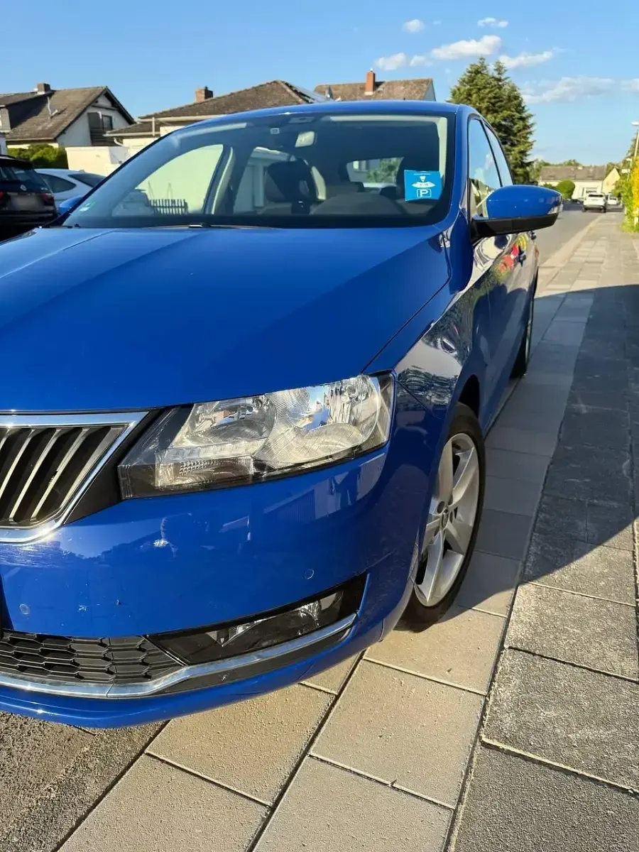 Gebraucht Skoda Rapid 68 PS (50 kW) 2018 Blau Kleinwagen