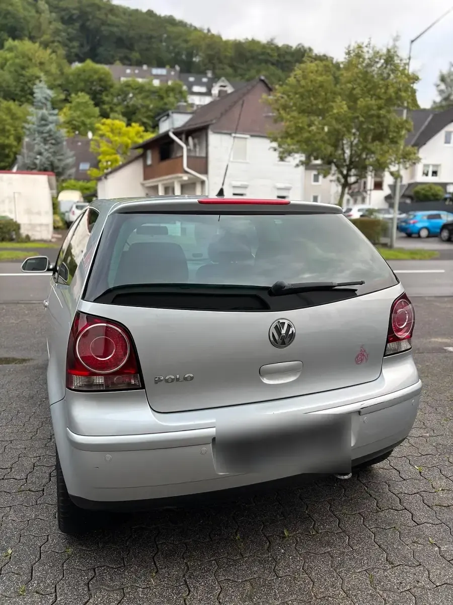 Gebraucht VW Polo 60 PS (44 kW) 2009 Silber Kleinwagen