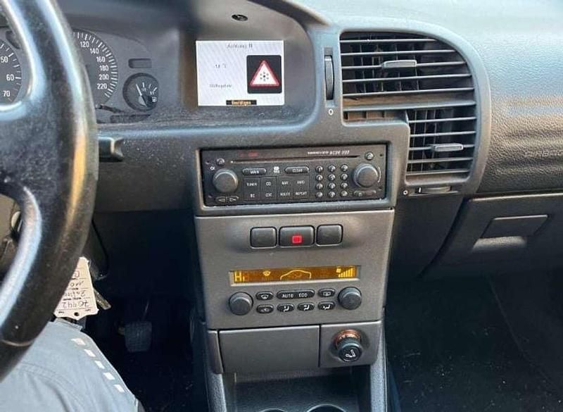 Gebraucht Opel Zafira Njoy 125 PS (91 kW) 2005 Van / Kleinbus
