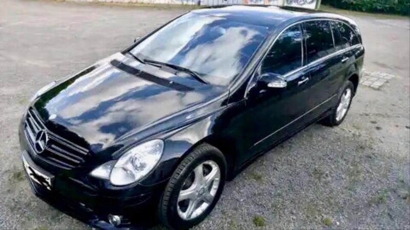 Schwarz Gebraucht 2010 Mercedes R300 Van / Kleinbus | 17.500 € - Bild 1/4