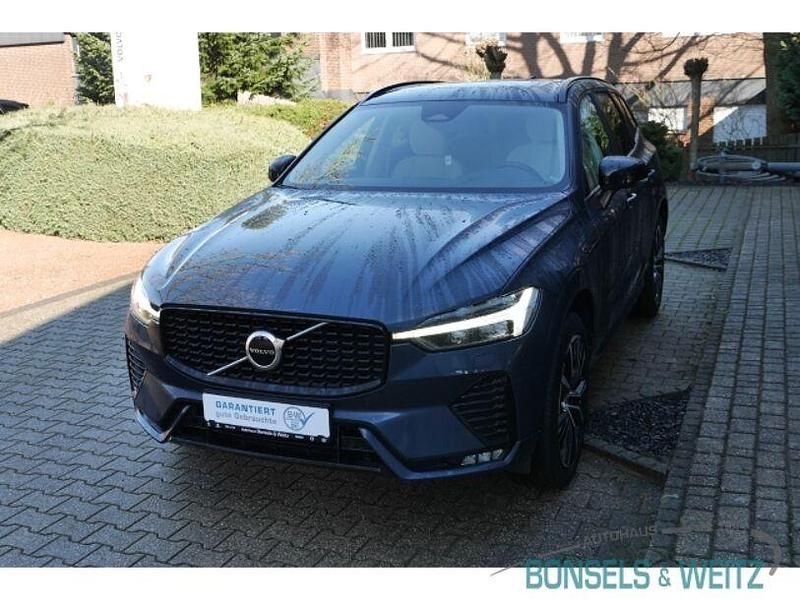 Gebraucht Volvo XC60 Plus 197 PS (144 kW) 2023 Blau metallic SUV