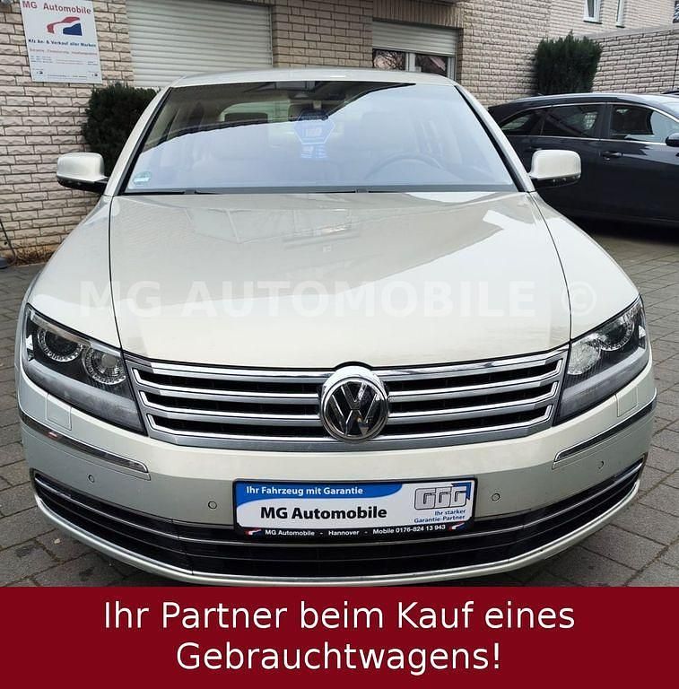 Gebraucht VW Phaeton 245 PS (180 kW) 2014 Gold Limousine