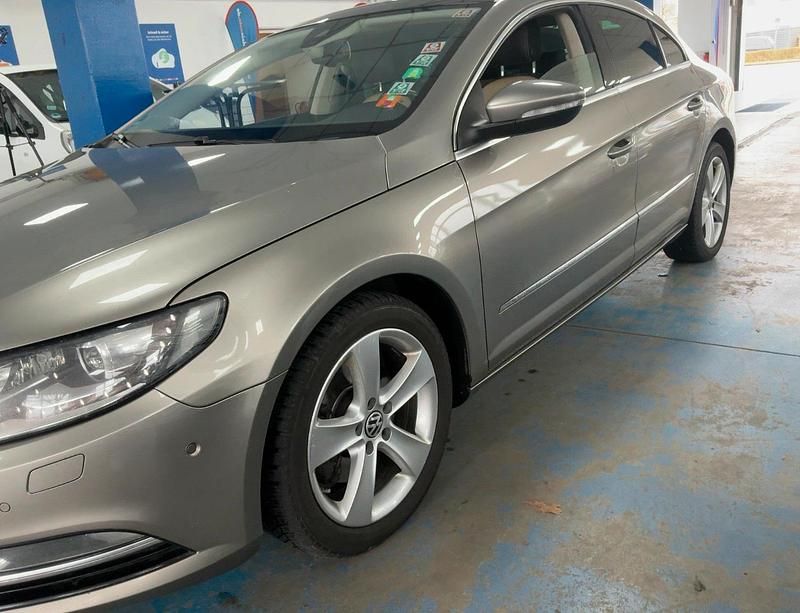 Gebraucht VW Passat 170 PS (125 kW) 2012 Grau Coupé
