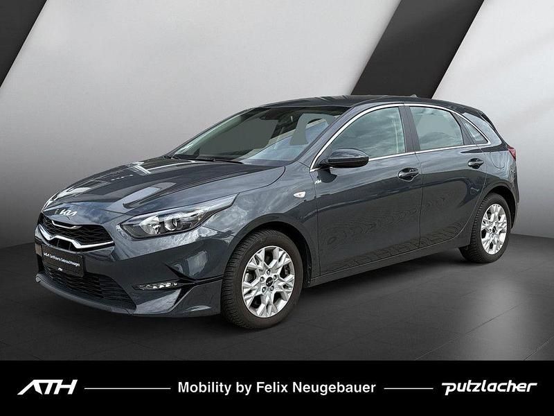 Grau Gebraucht 2022 Kia Ceed Vision Limousine | 19.980 € (Guter Preis) - Bild 1/4