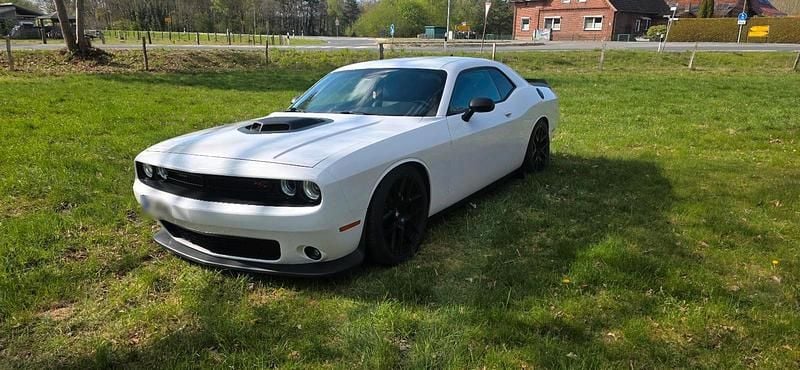 Second-hand Dodge Challenger 382 CP (280 kW) 2016 Alb Coupe