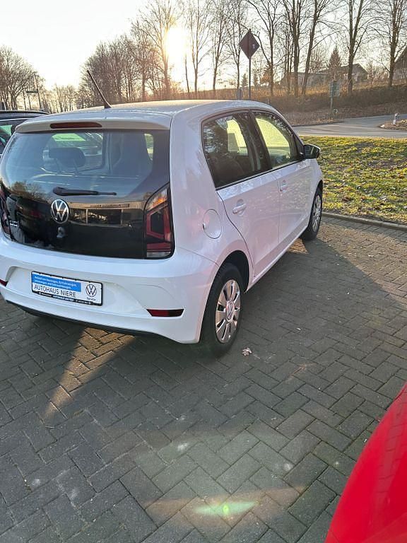 Gebraucht VW up! move up! 65 PS (47 kW) 2021 Weiß Kleinwagen