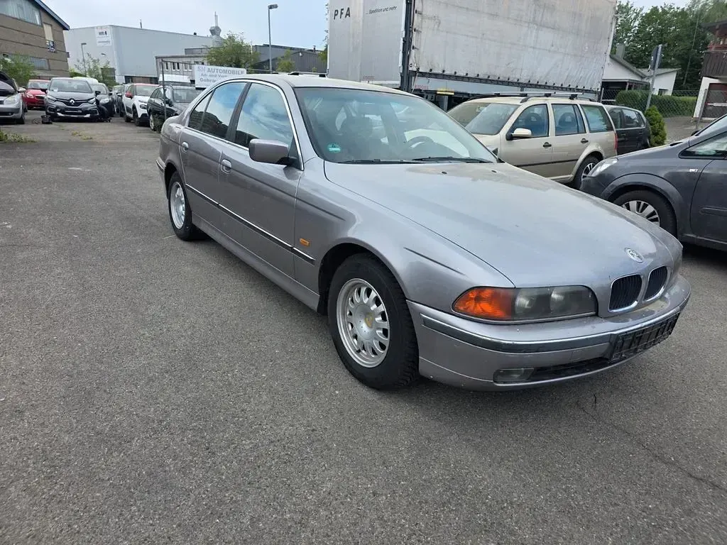 Gebraucht BMW 523 170 PS (125 kW) 1998 Braun Limousine