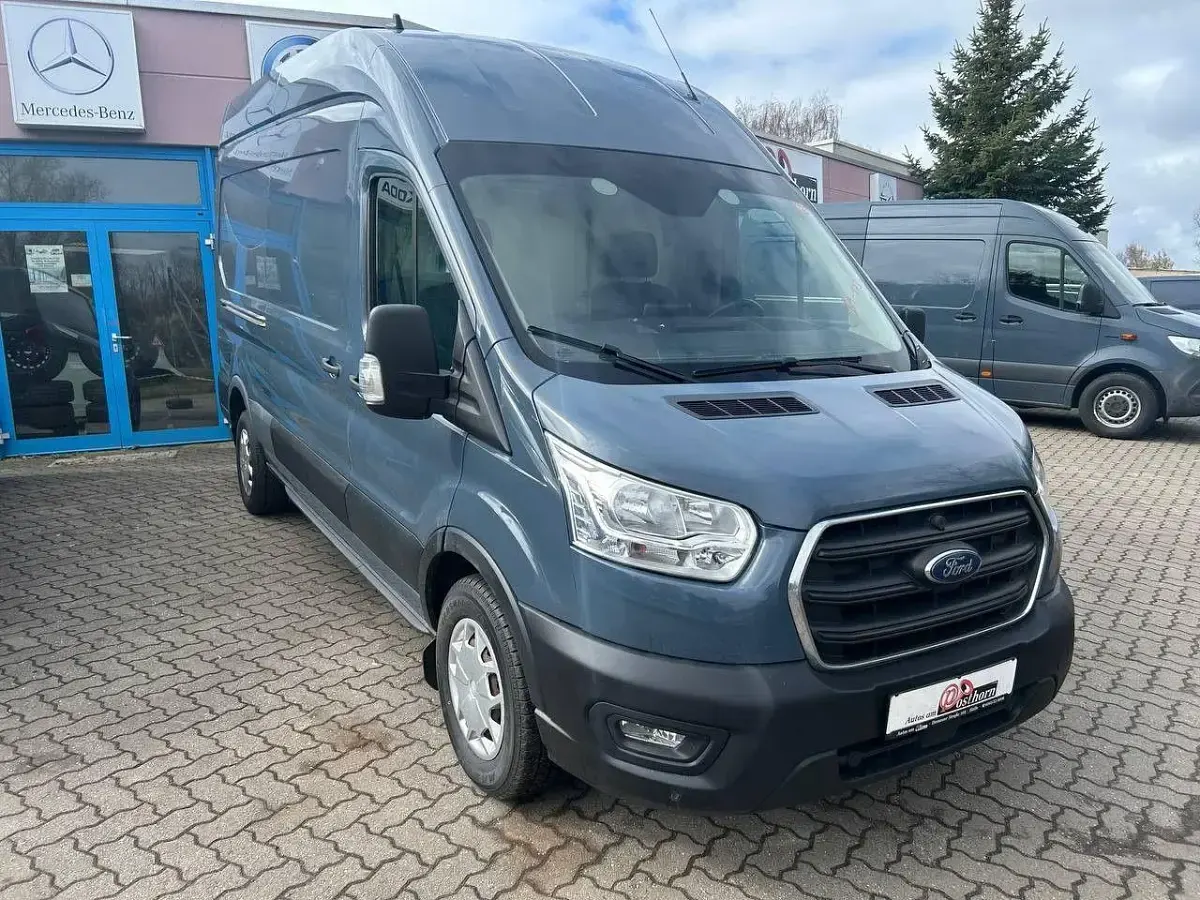 Gebraucht Ford Transit 131 PS (96 kW) 2020 Grau Van