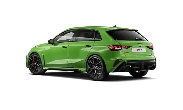 Gebraucht Audi RS3 Sportback Comfort 400 PS (294 kW) 2026 Kyalamigrün Kleinwagen