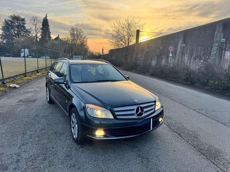Gebraucht Mercedes C250 Elegance 204 PS (150 kW) 2009 Kombi
