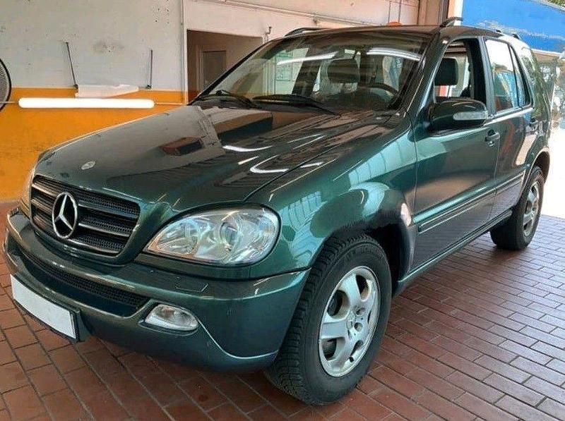 Grün Gebraucht 2002 Mercedes ML270 SUV | 4.500 € (Etwas zu teuer) - Bild 1/3