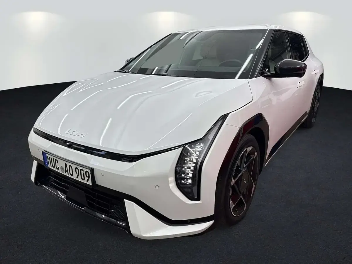 Gebraucht Kia EV4 GT-Line 150 kW (204 PS) 2025 Weiß Limousine