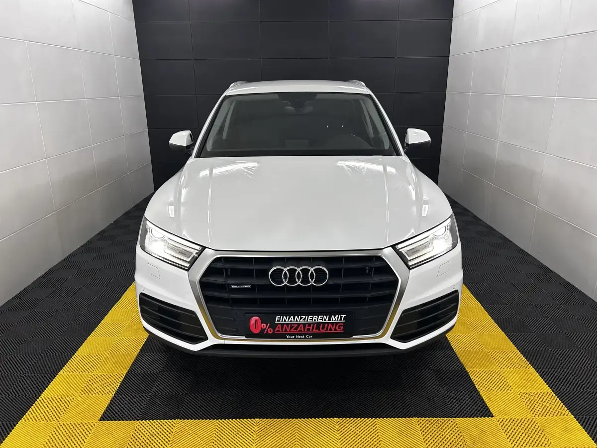 Käytetty Audi Q5 Design 191 HP (140 kW) 2019 Valkoinen Katumaasturi