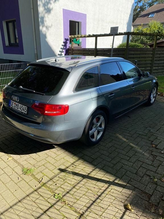 Gebraucht Audi A4 190 PS (139 kW) 2015 Grau Kombi