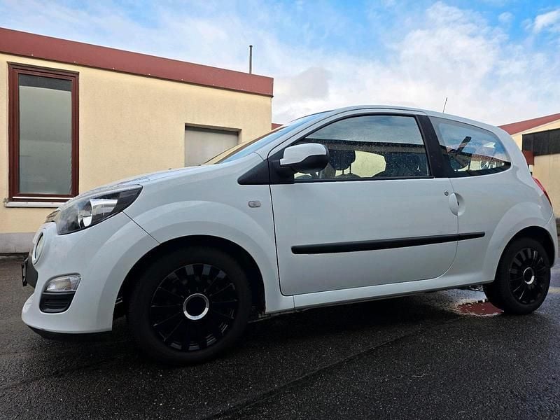 Gebraucht Renault Twingo Expression 75 PS (55 kW) 2013 Weiß Kleinwagen