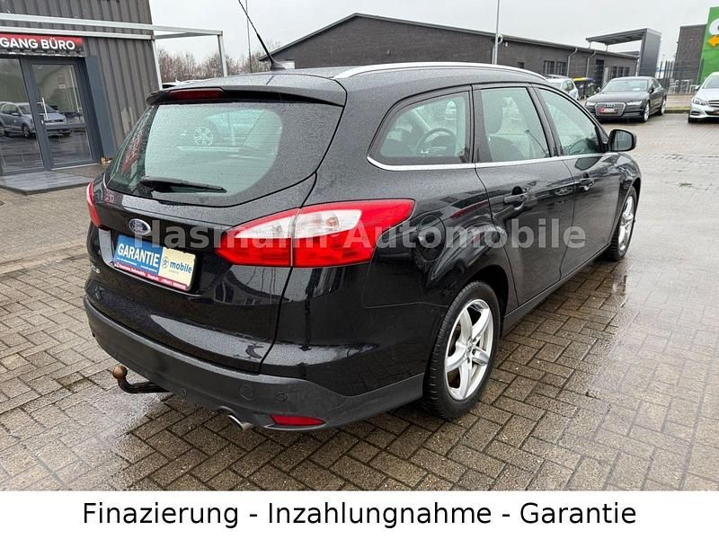 Gebraucht Ford Focus Titanium 140 PS (102 kW) 2014 Schwarz Kombi