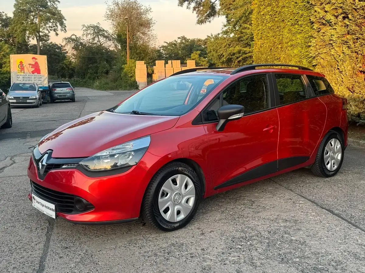 Gebraucht Renault Clio 73 PS (53 kW) 2015 Rot Kombi