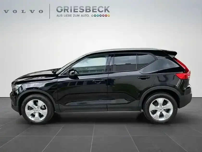 Używany Volvo C40 144 kW (197 KM) 2022 Czarny SUV