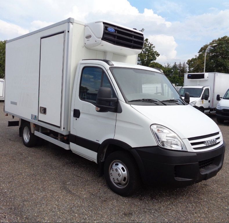 Weiß Gebraucht 2008 Iveco Daily | 6.259 € (Fairer Preis) - Bild 1/4