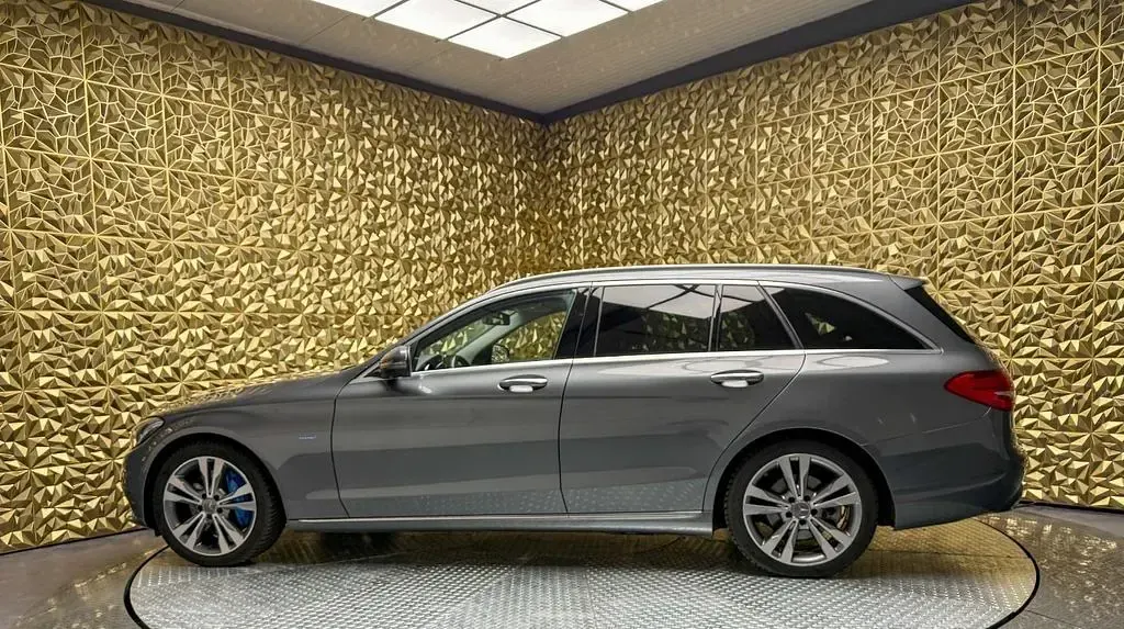 Gebraucht Mercedes C350e 279 PS (205 kW) 2016 Grau Limousine