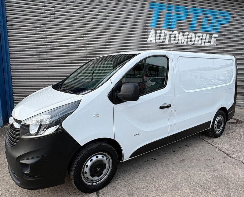 Gebraucht Opel Vivaro 121 PS (88 kW) 2018 Weiß Van / Kleinbus