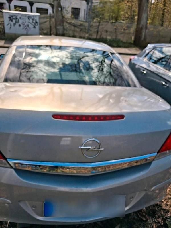 Gebraucht Opel Astra Cabriolet 140 PS (102 kW) 2008 Grau Cabrio