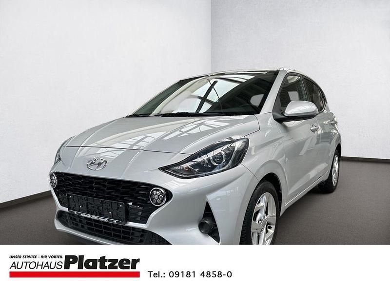 Silber Gebraucht 2021 Hyundai i10 Edition 30 Kleinwagen | 12.950 € (Fairer Preis) - Bild 1/3