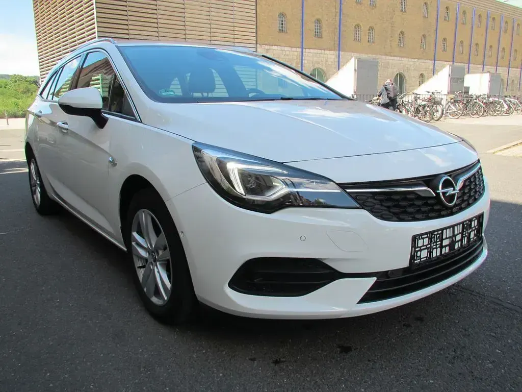 Gebraucht Opel Astra Business Elegance 105 PS (77 kW) 2020 Weiß Kombi
