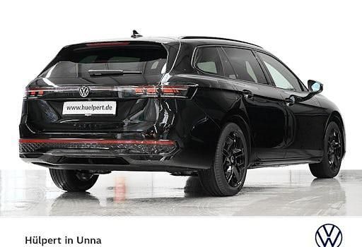 Neu VW Passat R-line 150 PS (110 kW) 2025 Grenadillschwarz metallic Kombi