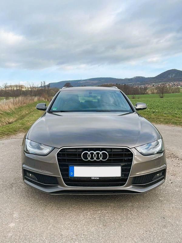 Gebraucht Audi A4 S-Line 150 PS (110 kW) 2013 Grau Kombi