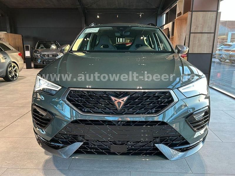 Neu Cupra Ateca 190 PS (139 kW) 2026 Grün SUV