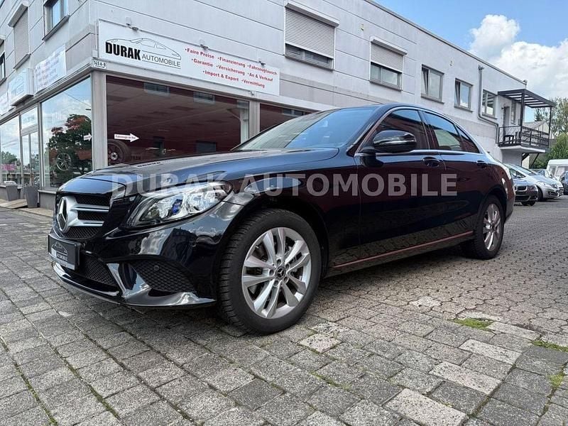 Gebraucht Mercedes C200 184 PS (135 kW) 2019 Schwarz Limousine