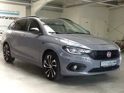 Gebraucht Fiat Tipo S 120 PS (88 kW) 2018 Grau Kombi