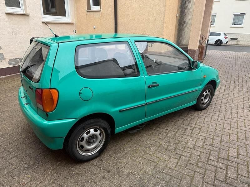 Gebraucht VW Polo 60 PS (44 kW) 1997 Andere farben Kleinwagen