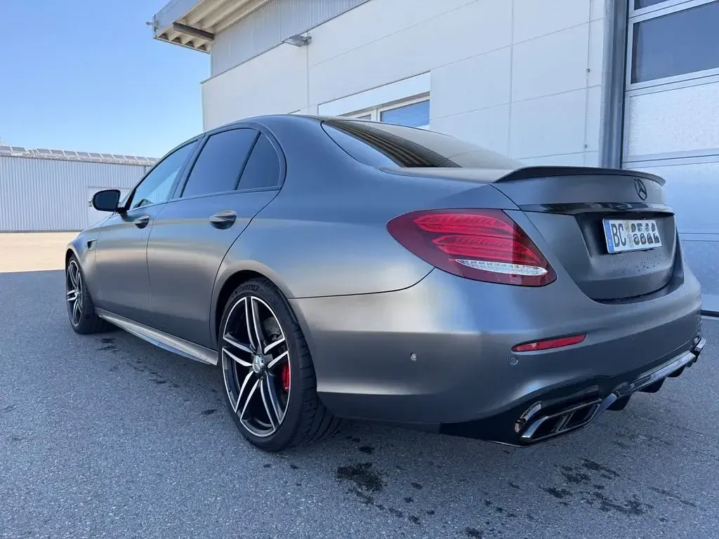 Gebraucht Mercedes E63S AMG AMG 612 PS (450 kW) 2018 Grau Limousine