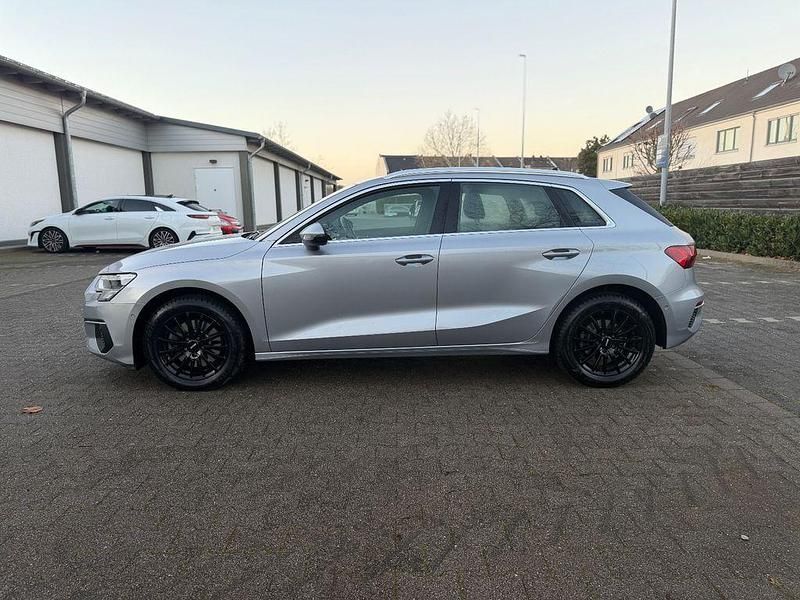 Używany Audi A3 Ambiente 150 KM (110 kW) 2020 Srebrny Sedan/Limuzyna