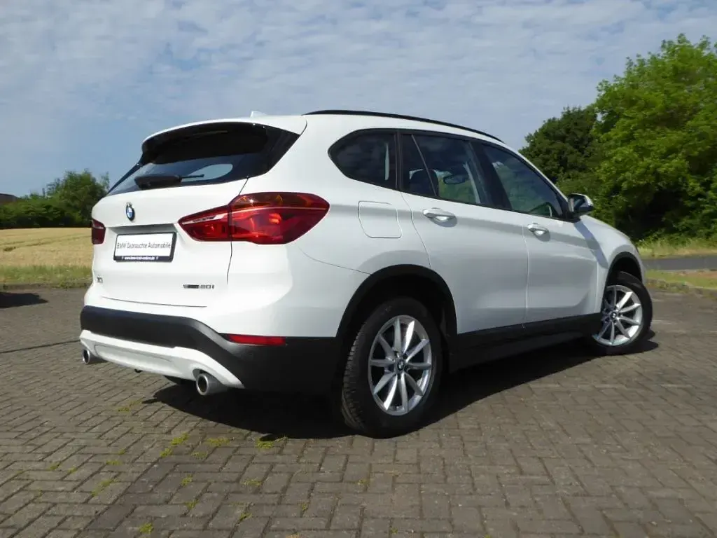 Gebraucht BMW X1 Advantage 178 PS (130 kW) 2021 Weiss SUV
