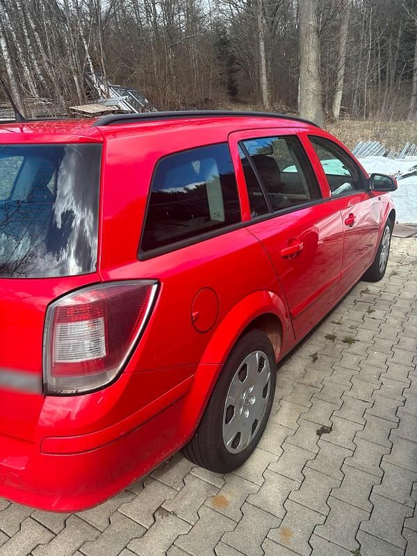 Gebraucht Opel Astra 101 PS (74 kW) 2008 Rot Kombi