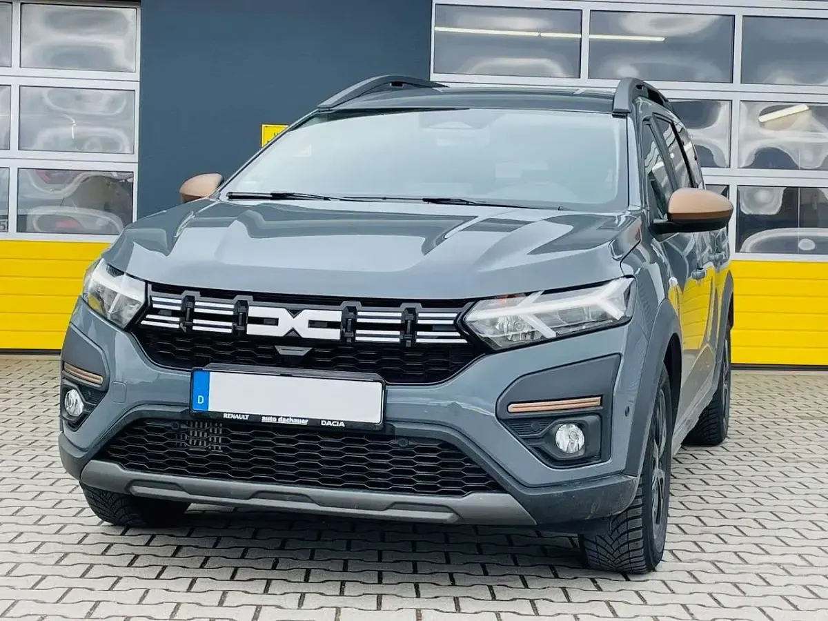 Gebraucht Dacia Jogger Extreme 110 PS (80 kW) 2024 Schiefergrau Van / Kleinbus