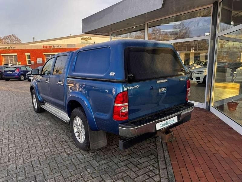 Gebraucht Toyota HiLux Executive 171 PS (125 kW) 2014 Ultramarinblau metallic Abholung