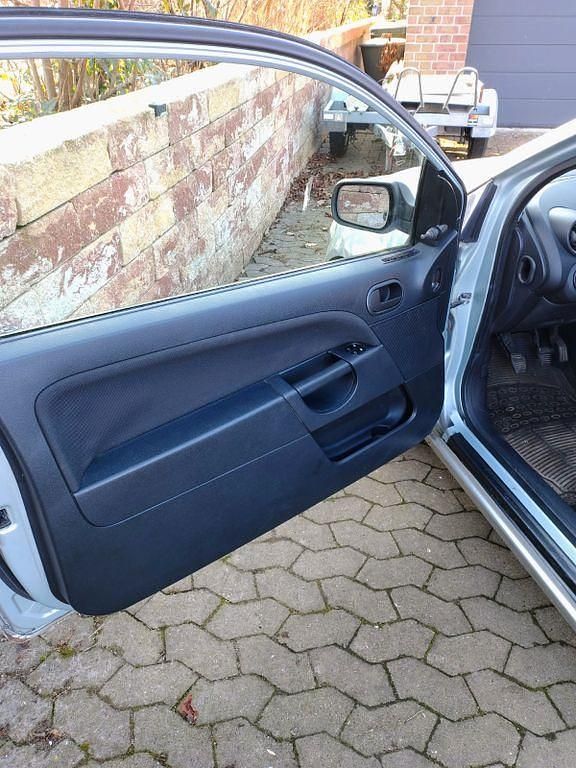 Gebraucht Ford Fiesta 69 PS (50 kW) 2004 Grün Kleinwagen